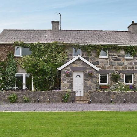 Villa Carreg Y Garth Isaf - Hot Tub Nr Zip World Bangor  Exterior foto